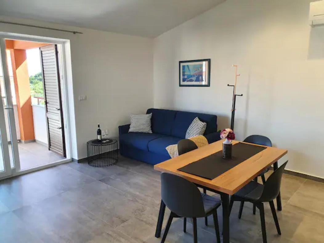 Modern Apartment Ana Premantura Luaran gambar